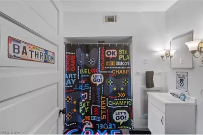 9519 Preston Avenue #UP, Loveland, OH 44102 - Photo 28