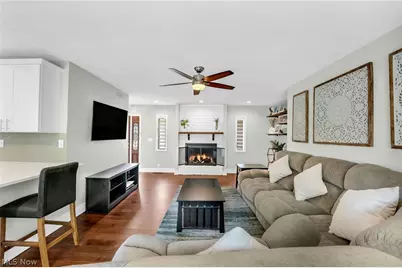 11586 Pleasant Ridge Place, Strongsville, OH 44136 - Photo 18