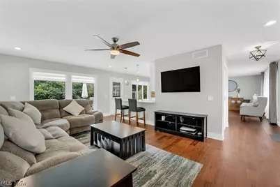 11586 Pleasant Ridge Place, Strongsville, OH 44136 - Photo 20