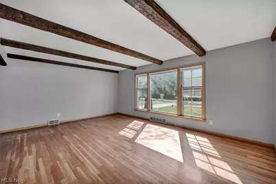 2463 Derbyshire Road, Cleveland Heights, OH 44106 - Photo 8