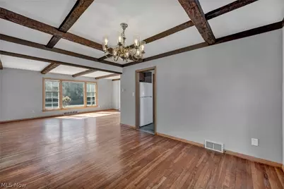 2463 Derbyshire Road, Cleveland Heights, OH 44106 - Photo 4