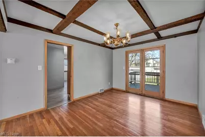 2463 Derbyshire Road, Cleveland Heights, OH 44106 - Photo 6