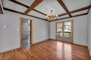 2463 Derbyshire Rd, Cleveland Heights, OH 44106 - Photo 6