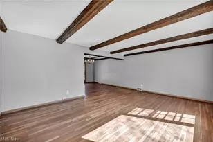 2463 Derbyshire Rd, Cleveland Heights, OH 44106 - Photo 10