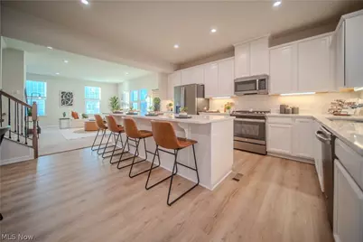 1129 Bean Lane, Akron, OH 44313 - Photo 2