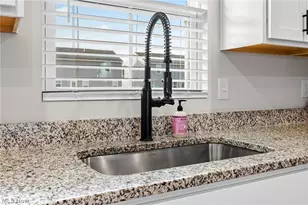 218 Leather Leaf Dr, Elyria, OH 44035 - Photo 10