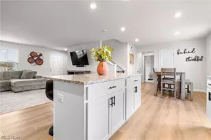 218 Leather Leaf Dr, Elyria, OH 44035 - Photo 6