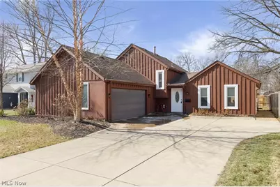 110 Wilshire Court, Elyria, OH 44035 - Photo 6