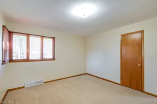 3917 Crestwood St NW, Canton, OH 44708 - Photo 16