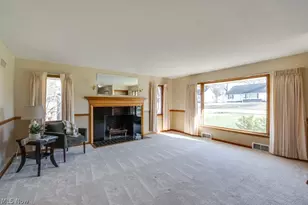 3917 Crestwood St NW, Canton, OH 44708 - Photo 4