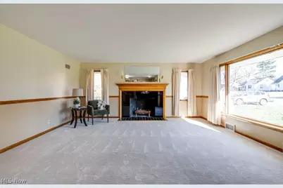 3917 Crestwood Street NW, Canton, OH 44708 - Photo 6