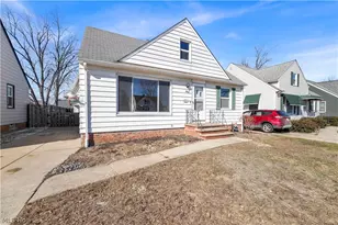 434 Acacia Dr, Willowick, OH 44095 - Photo 2