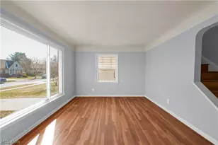 434 Acacia Dr, Willowick, OH 44095 - Photo 6