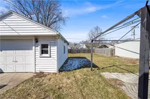 434 Acacia Dr, Willowick, OH 44095 - Photo 30