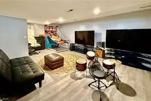 8524 Manchester Ave NW, Canal Fulton, OH 44614 - Photo 2