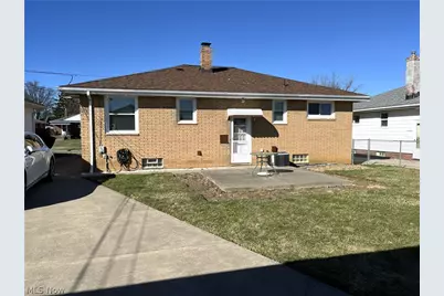 12416 Eastwood Boulevard, Garfield Heights, OH 44125 - Photo 2