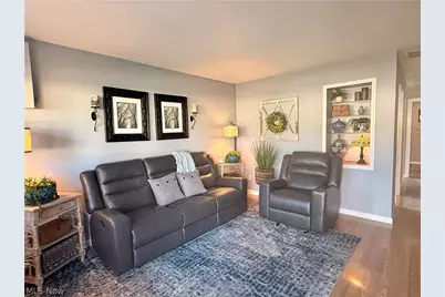 817 Boston Avenue, Elyria, OH 44035 - Photo 14