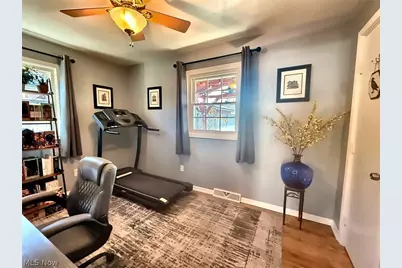 817 Boston Avenue, Elyria, OH 44035 - Photo 8