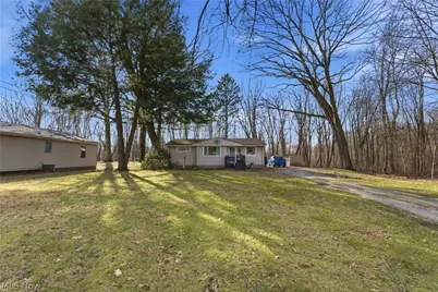 2380 Igleheart Road, Akron, OH 44312 - Photo 2