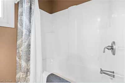 4401 Forest Hill Drive, Lorain, OH 44053 - Photo 12