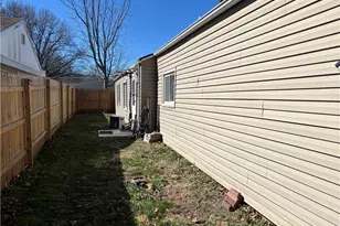 2407 Nesmith Lake Blvd, Akron, OH 44314 - Photo 4