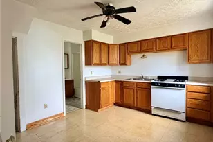 1304 Lake Shore Blvd, Akron, OH 44301 - Photo 6
