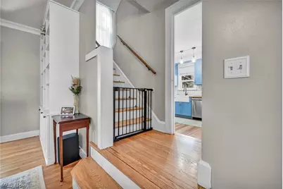 1521 Parkhill Road, Cleveland Heights, OH 44121 - Photo 10