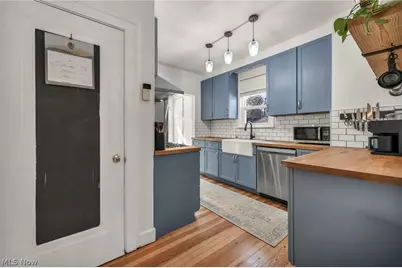 1521 Parkhill Road, Cleveland Heights, OH 44121 - Photo 18