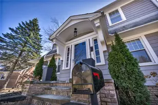 1521 Parkhill Rd, Cleveland Heights, OH 44121 - Photo 4