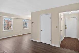 19436 Van Aken Blvd, Huber Heights, OH 44122 - Photo 4