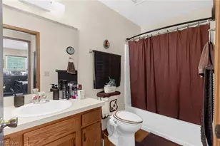 3786 Choice Ct, Youngstown, OH 44505 - Photo 16