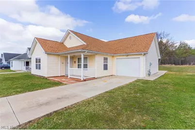 3786 Choice Court, Youngstown, OH 44505 - Photo 2