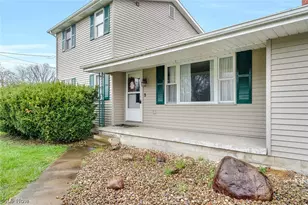 4095 Kirk Rd, Youngstown, OH 44511 - Photo 2