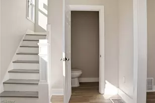 2016 Pointview Ave, Youngstown, OH 44502 - Photo 6