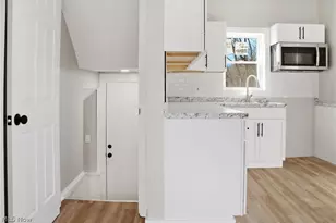 2016 Pointview Ave, Youngstown, OH 44502 - Photo 20