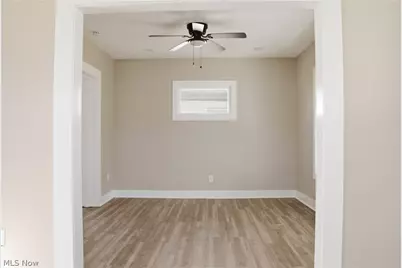 2016 Pointview Avenue, Youngstown, OH 44502 - Photo 8