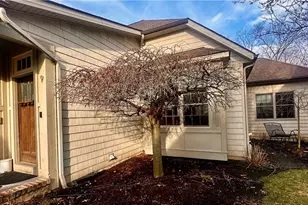 9 Riverside Dr, Rocky River, OH 44116 - Photo 2