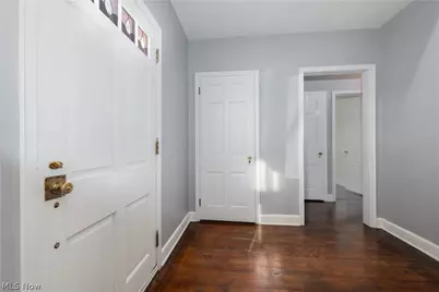 1210 Lennox Avenue NE, Massillon, OH 44646 - Photo 2