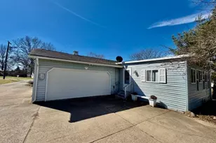 12351 Garnell St NW, Massillon, OH 44647 - Photo 4