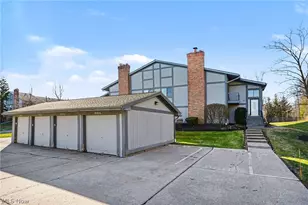 7090 Bristlewood Dr, Concord Twp, OH 44077 - Photo 16