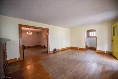 33 S Lincoln Avenue, Alliance, OH 44601 - Photo 6