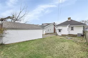 7510 Manhattan Ave, Parma, OH 44129 - Photo 32