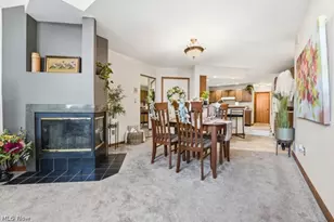 1163 Red Tail Hawk Ct, Boardman, OH 44512 - Photo 8