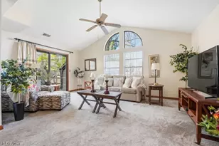 1163 Red Tail Hawk Ct, Boardman, OH 44512 - Photo 4