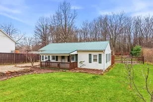 121 Meadowridge Rd, Mogadore, OH 44260 - Photo 4