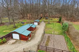 121 Meadowridge Rd, Mogadore, OH 44260 - Photo 8