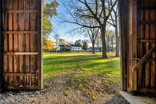 34918 Chestnut Ridge Rd, North Ridgeville, OH 44039 - Photo 38