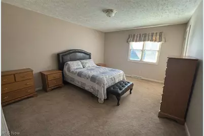 1151 Surrey Point Drive, Warren, OH 44484 - Photo 12