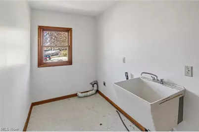 380 N Ridge Road W, Lorain, OH 44053 - Photo 24