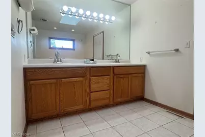 417 Otis Court SE, Girard, OH 44420 - Photo 24